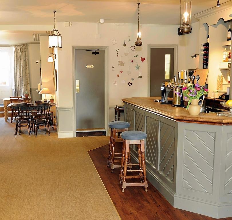 The Falcon Inn Painswick Ngoại thất bức ảnh