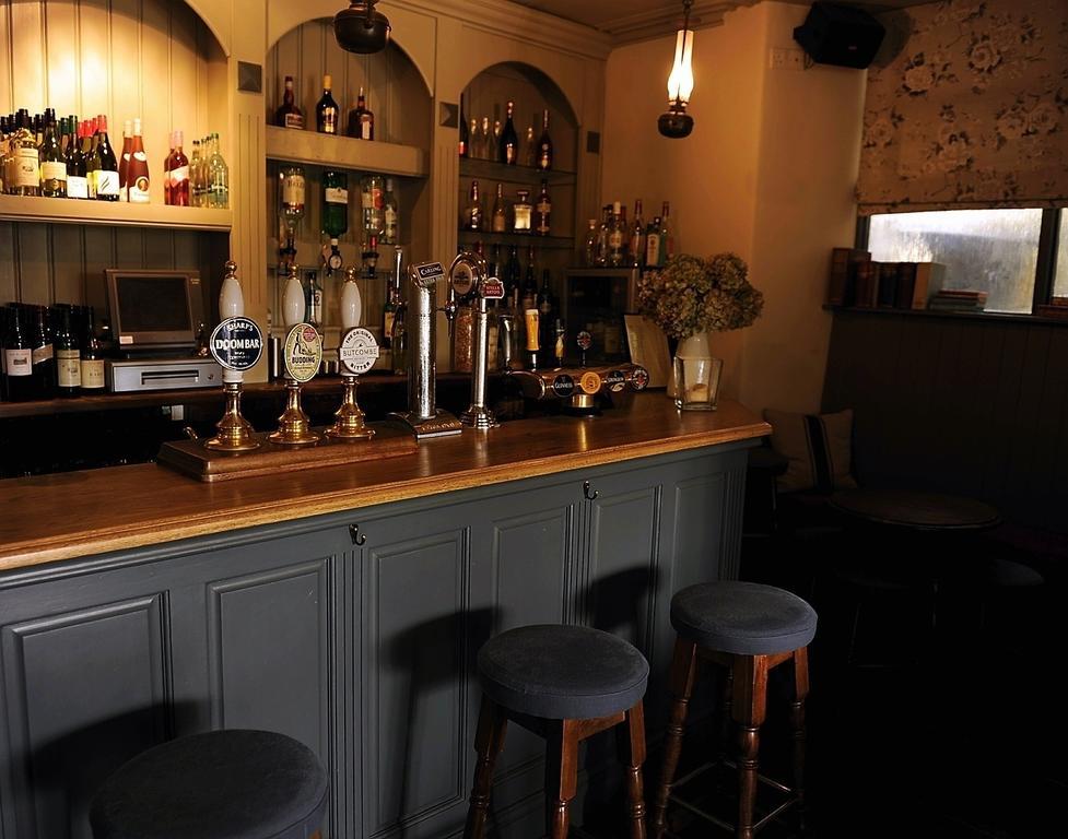 The Falcon Inn Painswick Ngoại thất bức ảnh