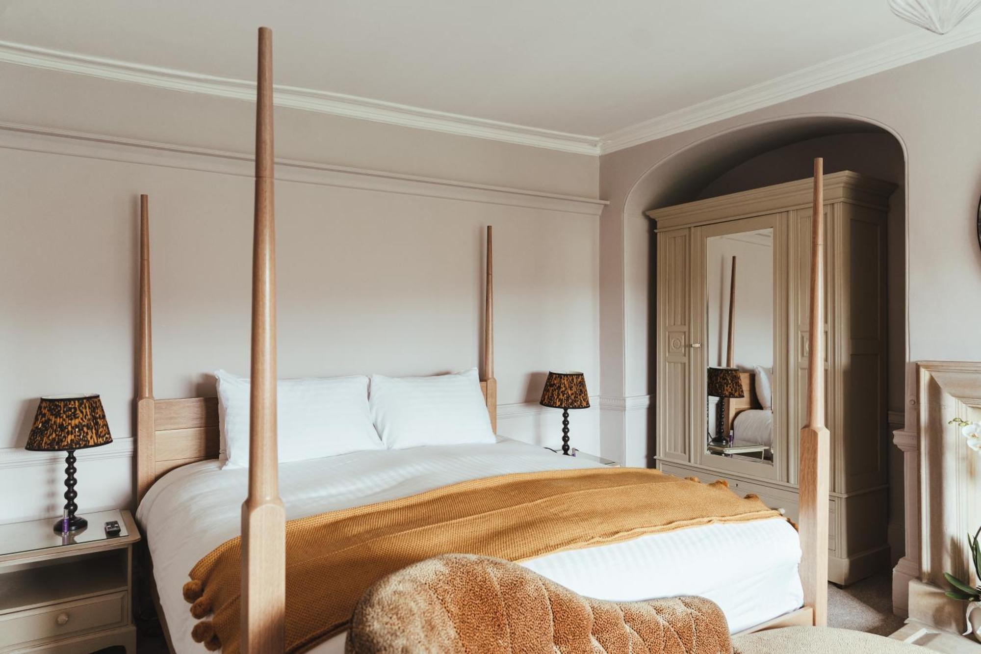 The Falcon Inn Painswick Ngoại thất bức ảnh